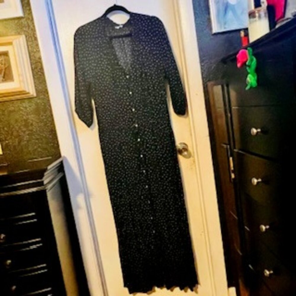 Gap XL 3/4-sleeved maxi dress; black with white polka dots. It has pockets!